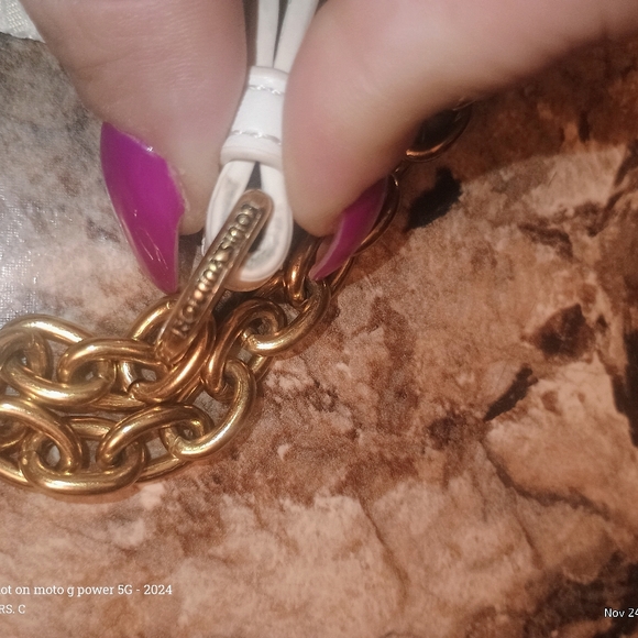 Lv Calfskin New Wave Multi Pochette Snow Shoulder Crossbody Chain LV - Picture 5 of 16